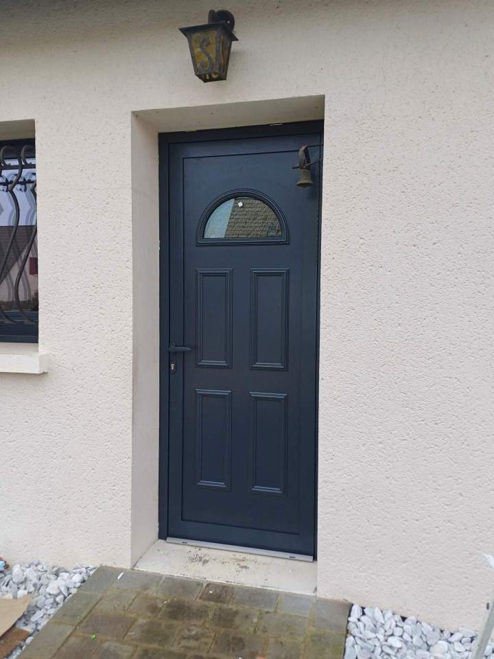 PORTE ENTREE AVANT APRES (1)