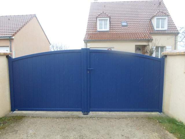 Portail et clôture en aluminium Chartres 